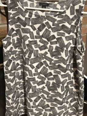 Ann Taylor Black and White Abstract Brushstroke Tunic